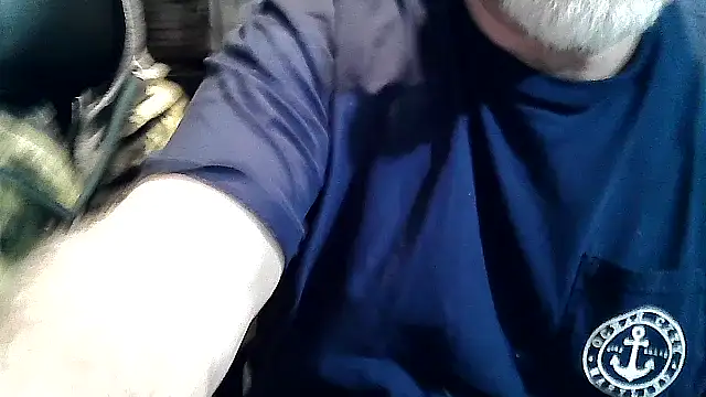 Snapshot of georgew62 chatting on 09-23-25, 02:58 georgew62 online show from 09-23-25, 02:58