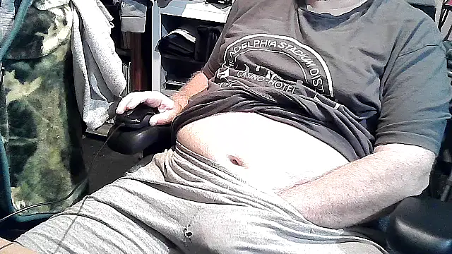 Snapshot of georgew62 chatting on 10-08-25, 05:05 georgew62 online show from 10-08-25, 05:05