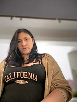 Snapshot of Elyross1_ chatting on 09-28-25, 08:25 Elyross1 online show from 09-28-25, 08:25