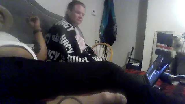 Snapshot of Sexdemonfrfr chatting on 04-02-26, 01:47 Sexdemonfrfr online show from 04-02-26, 01:47