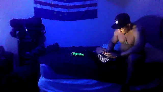 Snapshot of Sexdemonfrfr chatting on 04-08-26, 07:52 Sexdemonfrfr online show from 04-08-26, 07:52