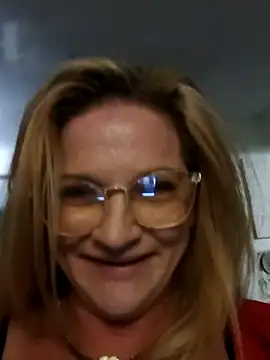 Goldenndoll online show from 11-02-25, 04:20