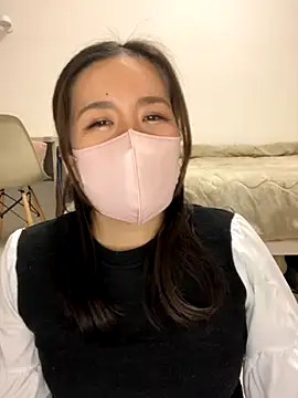 Snapshot of NATSUMI00 chatting on 12-05-25, 03:30 NATSUMI00 online show from 12-05-25, 03:30