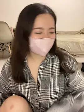 Snapshot of NATSUMI00 chatting on 12-18-25, 03:29 NATSUMI00 online show from 12-18-25, 03:29