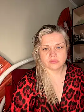 Nayvessa online show from 11-16-25, 05:29