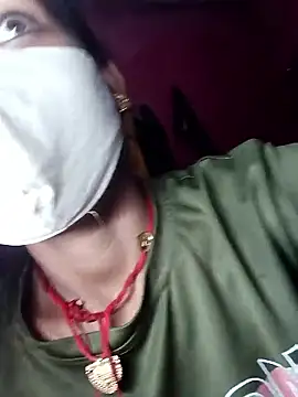 Snapshot of Sharmili_xx chatting on 10-02-25, 12:28 Sharmili xx online show from 10-02-25, 12:28