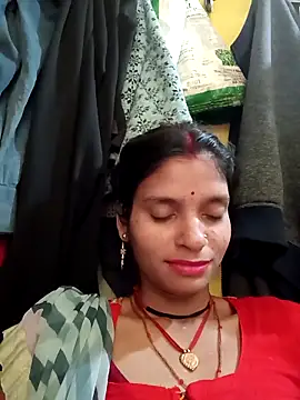 Snapshot of Punam_jindal chatting on 04-08-26, 02:00 Punam jindal online show from 04-08-26, 02:00