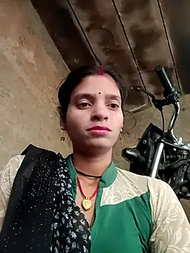 Snapshot of Punam_jindal chatting on 04-18-26, 01:31 Punam jindal online show from 04-18-26, 01:31