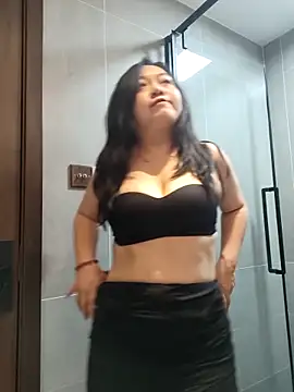 smgirls online show from 10-23-25, 06:17