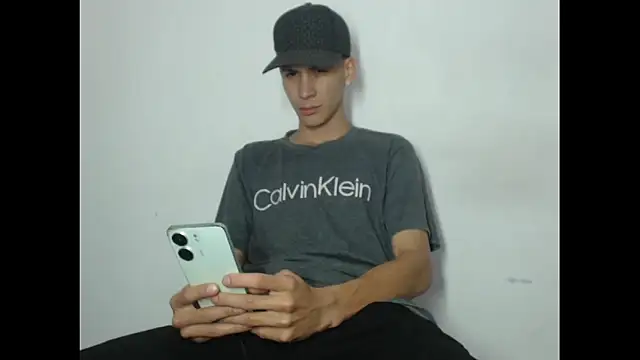 sam hottt online show from 10-18-25, 04:41