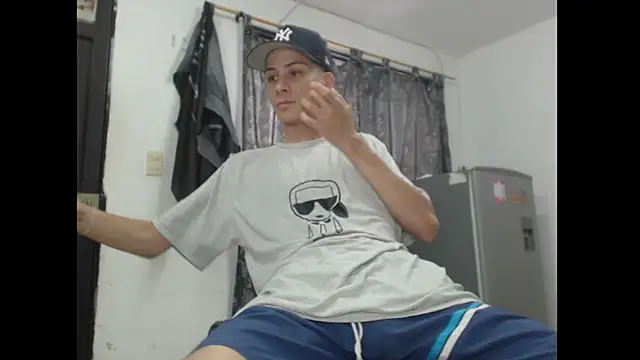 sam hottt online show from 10-30-25, 06:52