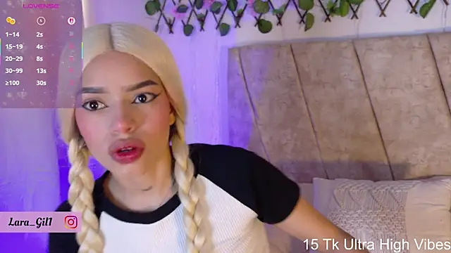 LaraGiil online show from 09-24-25, 01:36