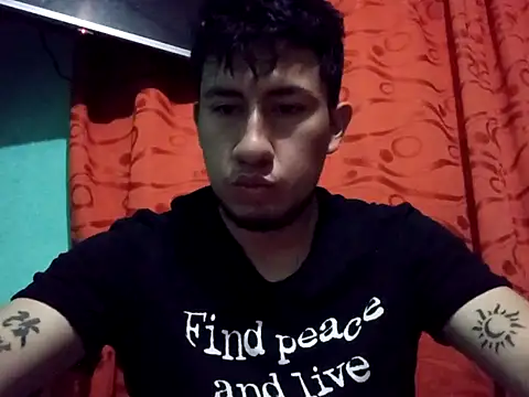 True Di online show from 09-28-25, 01:33