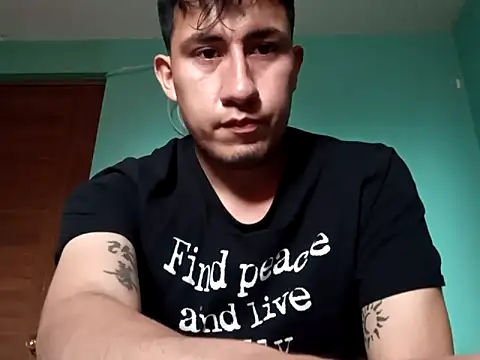 True Di online show from 10-25-25, 04:02