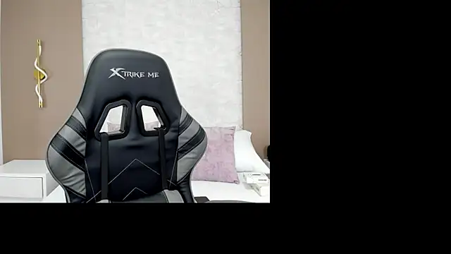 alanapark07 online show from 09-16-25, 12:17