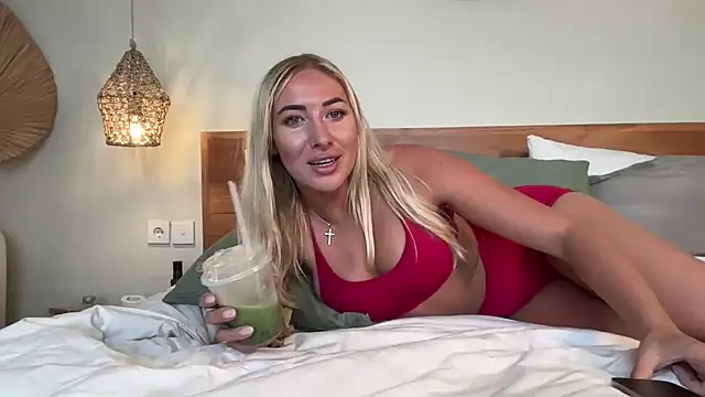 heyskylar online show from 12-22-25, 11:13