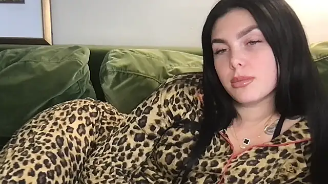 stacywithu online show from 11-24-25, 07:24