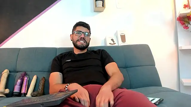 Snapshot of DanteWinter chatting on 09-22-25, 01:51 DanteWinter online show from 09-22-25, 01:51