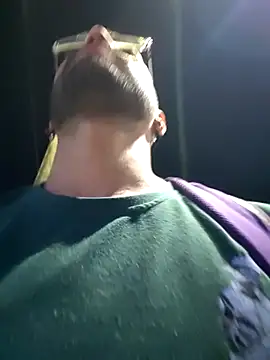 Snapshot of DanteWinter chatting on 10-29-25, 02:25 DanteWinter online show from 10-29-25, 02:25