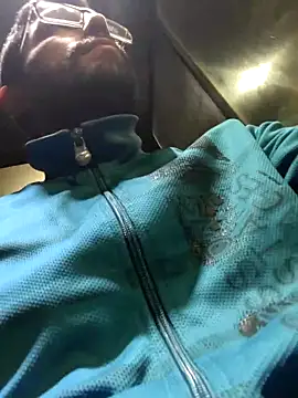 Snapshot of DanteWinter chatting on 10-30-25, 02:13 DanteWinter online show from 10-30-25, 02:13