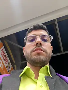 Snapshot of DanteWinter chatting on 11-11-25, 02:44 DanteWinter online show from 11-11-25, 02:44