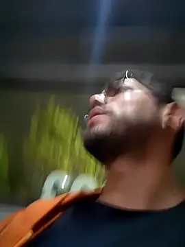 Snapshot of DanteWinter chatting on 11-14-25, 02:21 DanteWinter online show from 11-14-25, 02:21