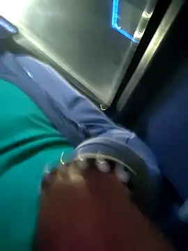 Snapshot of DanteWinter chatting on 11-22-25, 02:21 DanteWinter online show from 11-22-25, 02:21