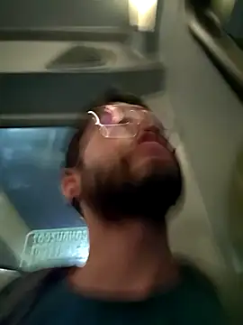 Snapshot of DanteWinter chatting on 12-02-25, 02:17 DanteWinter online show from 12-02-25, 02:17