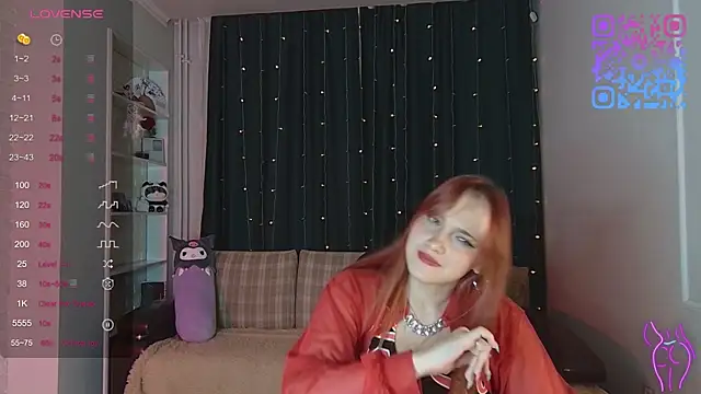 Snapshot of JulyHill chatting on 09-08-25, 04:50 JulyHill online show from 09-08-25, 04:50