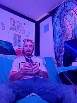 Snapshot of Mrluckstick chatting on 11-16-25, 06:24 Mrluckstick online show from 11-16-25, 06:24