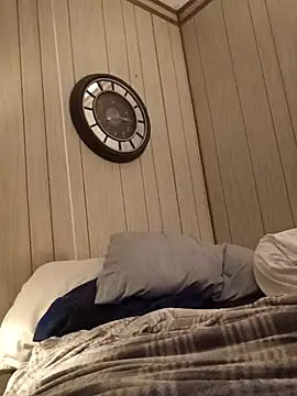 Snapshot of Mrluckstick chatting on 01-13-26, 01:22 Mrluckstick online show from 01-13-26, 01:22