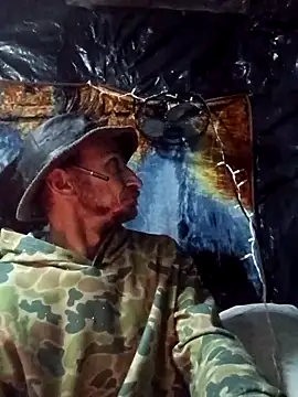 Mrluckstick online show from 04-20-26, 06:16