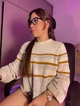 Charlottediolet online show from 11-17-25, 11:38