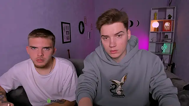 Snapshot of danny_cool chatting on 10-15-25, 07:14 danny cool online show from 10-15-25, 07:14