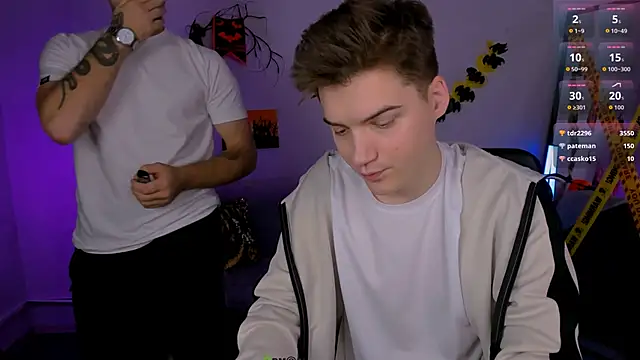 Snapshot of danny_cool chatting on 10-21-25, 07:47 danny cool online show from 10-21-25, 07:47