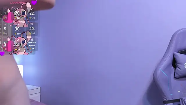 lucrecia sucker online show from 11-20-25, 07:35