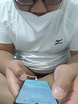 Snapshot of _KaiXin_ chatting on 09-28-25, 01:49  KaiXin  online show from 09-28-25, 01:49