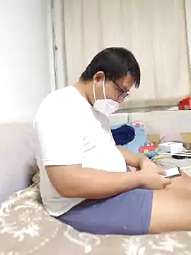 Snapshot of _KaiXin_ chatting on 10-14-25, 03:46  KaiXin  online show from 10-14-25, 03:46