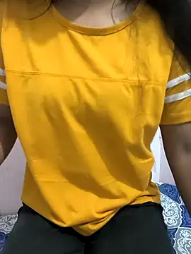 Snapshot of Dimple_ji chatting on 10-13-25, 06:13 Dimple ji online show from 10-13-25, 06:13