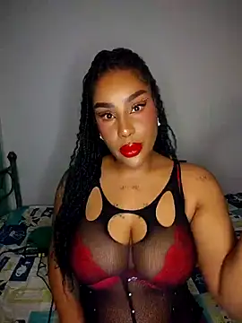Snapshot of Queen_Amara chatting on 05-05-26, 03:36 Queen Amara online show from 05-05-26, 03:36