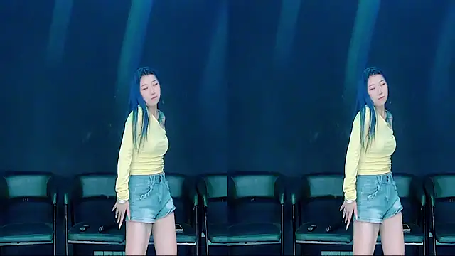 queen-001 online show from 09-20-25, 10:33