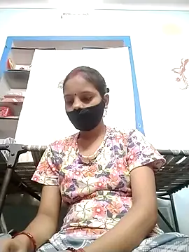 Snapshot of Komal-Rajput chatting on 09-16-25, 05:08 Komal-Rajput online show from 09-16-25, 05:08