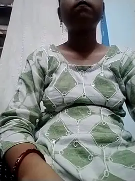 Snapshot of Komal-Rajput chatting on 09-18-25, 01:13 Komal-Rajput online show from 09-18-25, 01:13