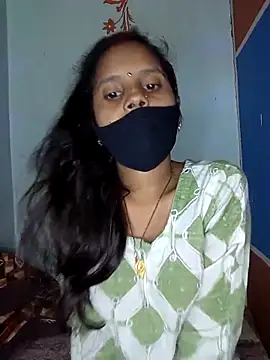 Snapshot of Komal-Rajput chatting on 11-10-25, 01:10 Komal-Rajput online show from 11-10-25, 01:10