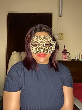 SLNatasha online show from 11-28-25, 04:04