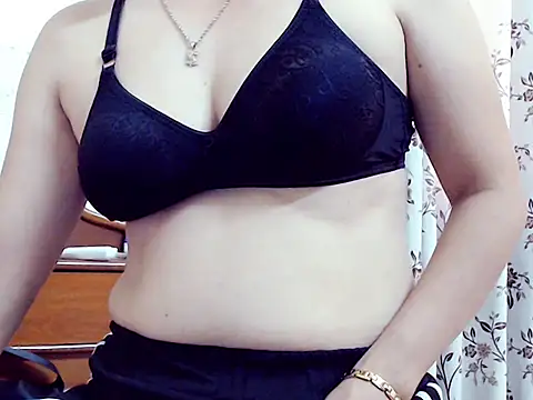 Ami 8x online show from 10-17-25, 05:43