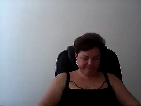 EllaLove2277 online show from 09-26-25, 10:41