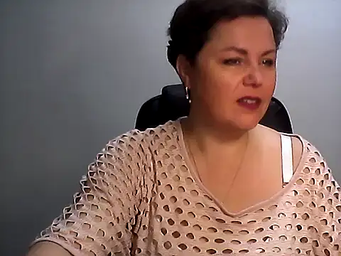 EllaLove2277 online show from 10-28-25, 06:21