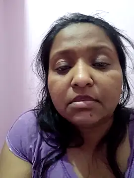 Snapshot of bitch-horny chatting on 10-30-25, 04:52 bitch-horny online show from 10-30-25, 04:52