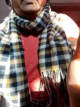 Snapshot of bitch-horny chatting on 11-05-25, 02:22 bitch-horny online show from 11-05-25, 02:22